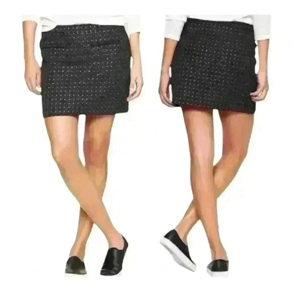 NWT Gap Black Textured Square Pattern Lined Mini Skirt faux leather Size 14 - Picture 1 of 7
